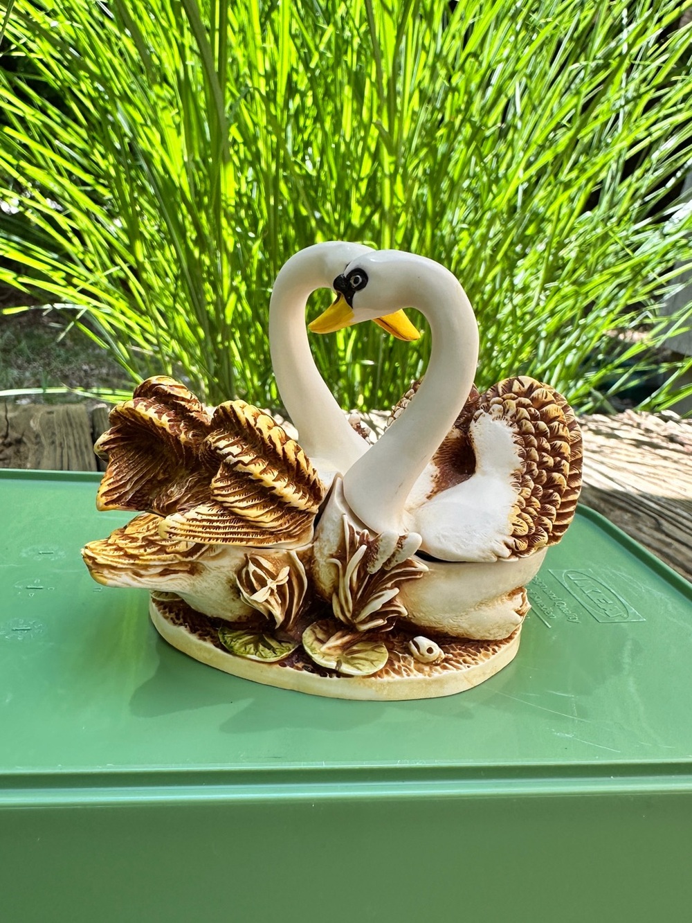Vintage 1997 Harmony Kingdom Pillow Talk Ceramic Swan Pair Trinket Box Figurine